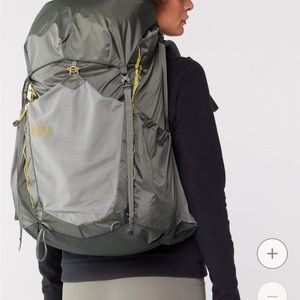 REI FLASH BACKPACK